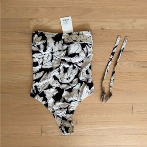 Peony Black and White Floral One Piece Swimsuit Size Large